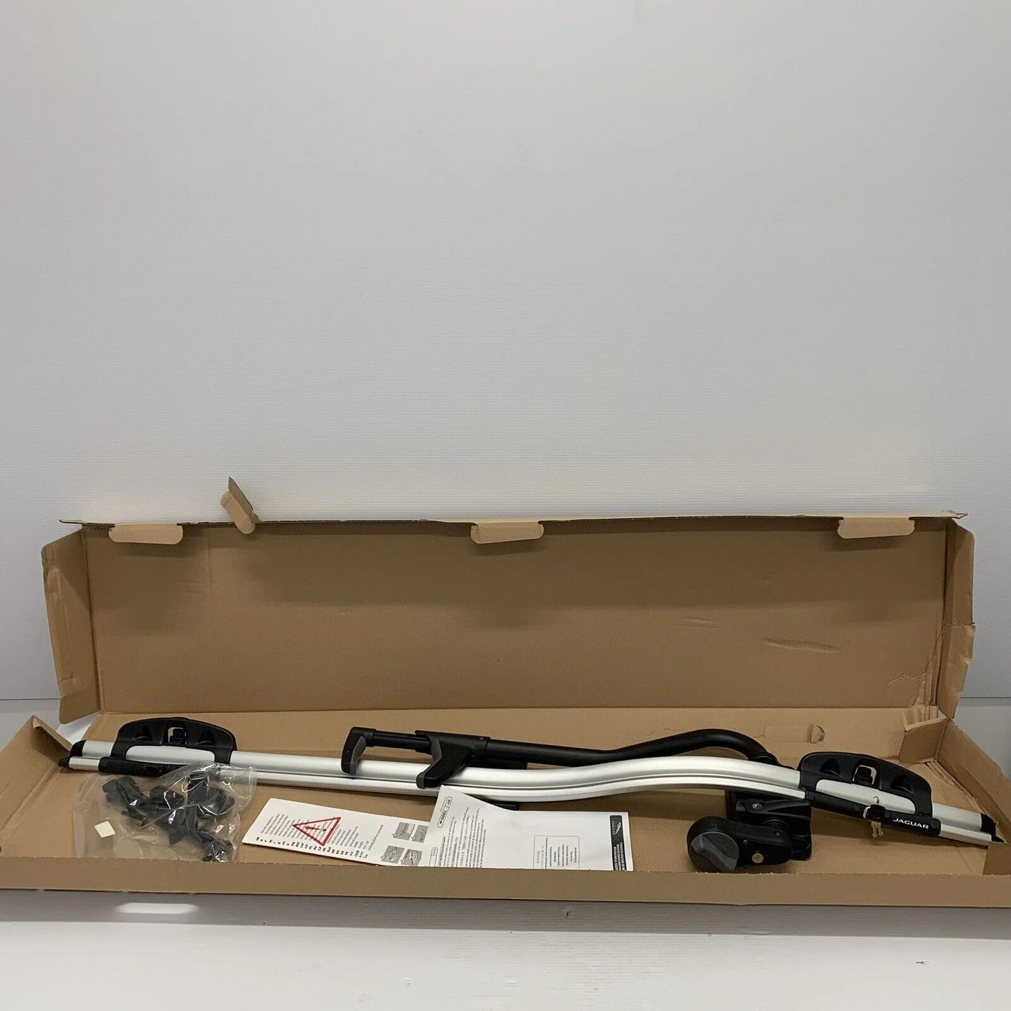 C2A1539 - CYCLE HOLDER ROOF MOUNTED - JAGUAR